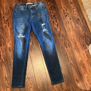 Women’s skinny blues jeans